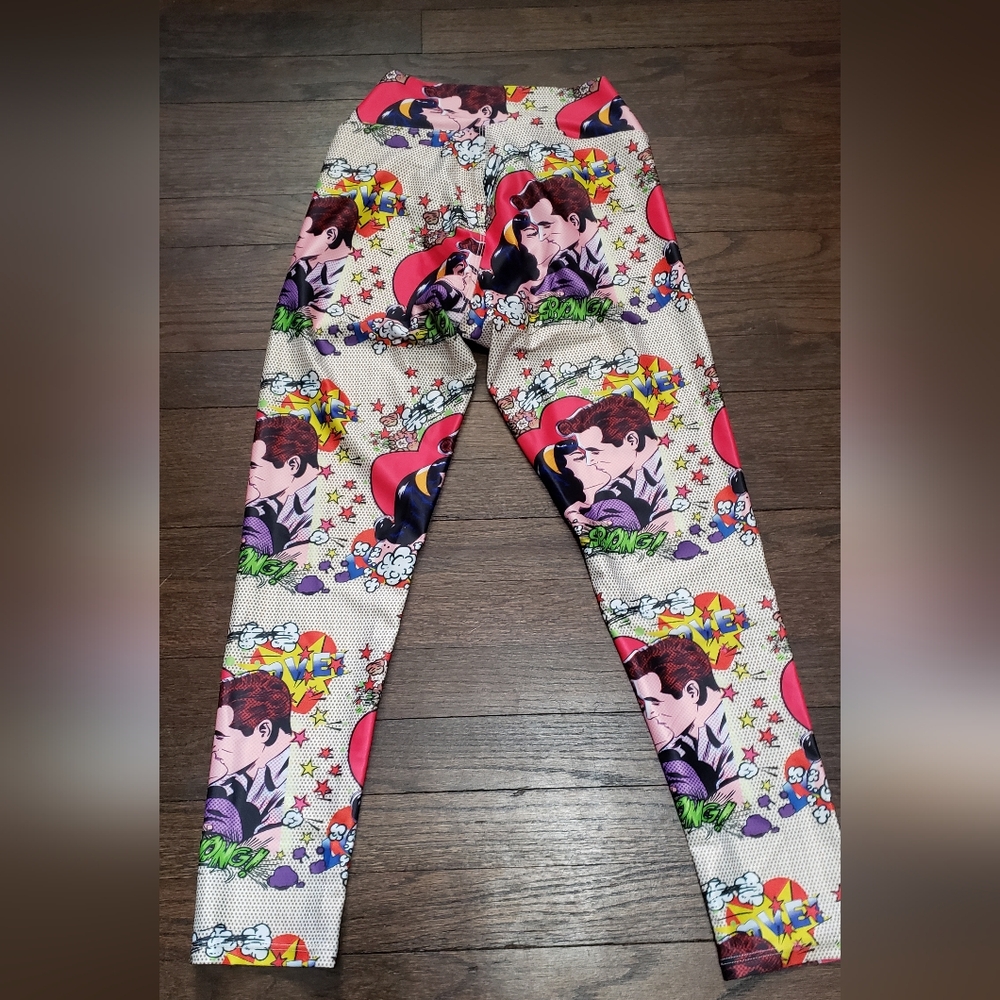 Vintage Comic Print Colombian Butt Lifting Leggings NWOT